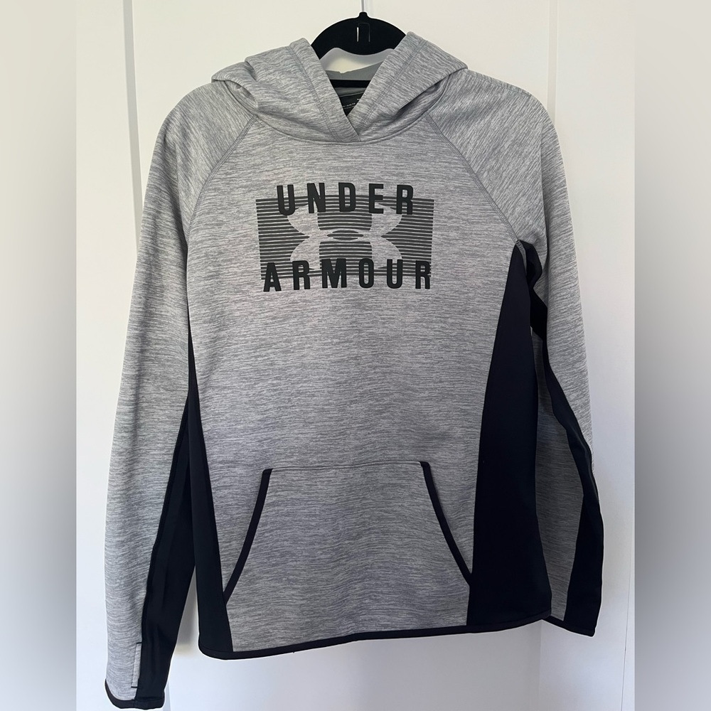 Under Armour Gray and Black Hoodie Sweatshirt Athletic Wear